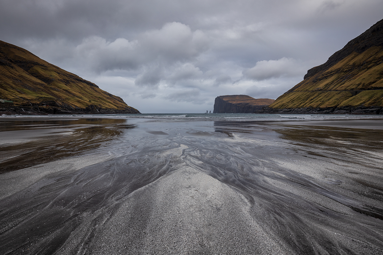 Sandstrand in Tjørnuvík